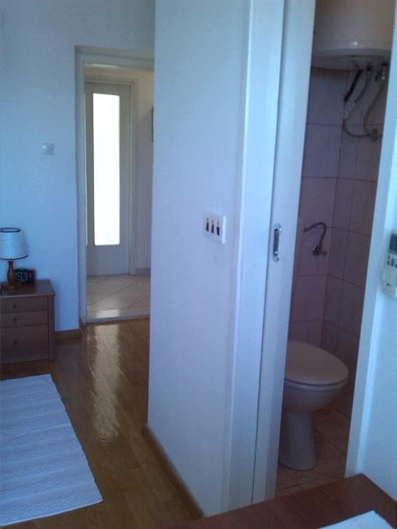 Rooms Katica コルチュラ 部屋 写真